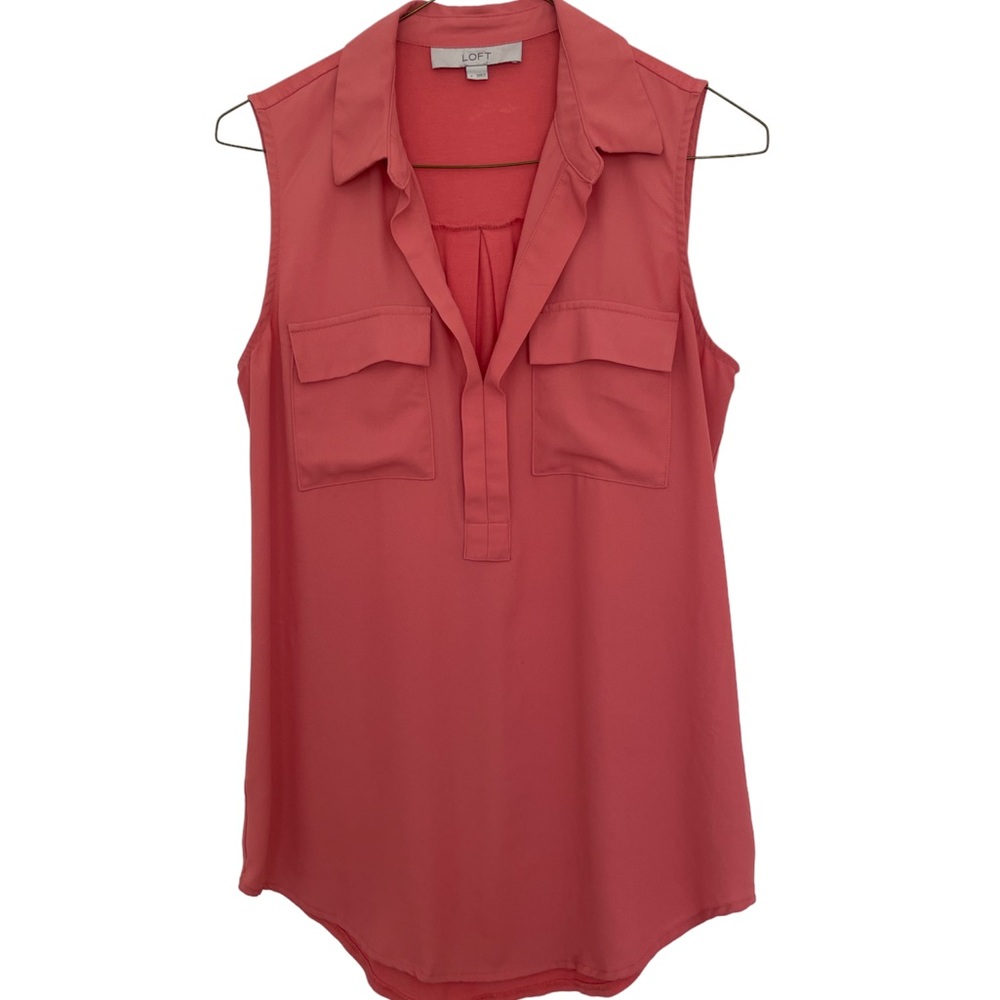 Small sleeveless Loft salmon collared top